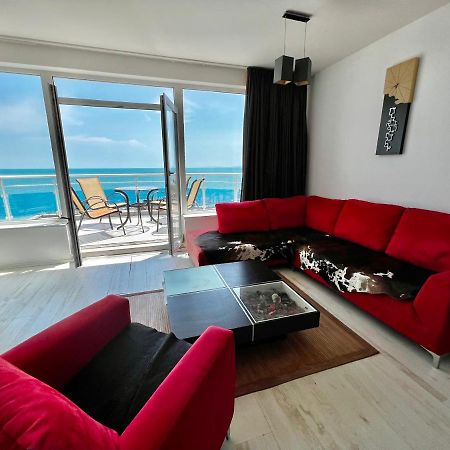 Modern Beachfront Apartment With Pool Ravda Exterior photo